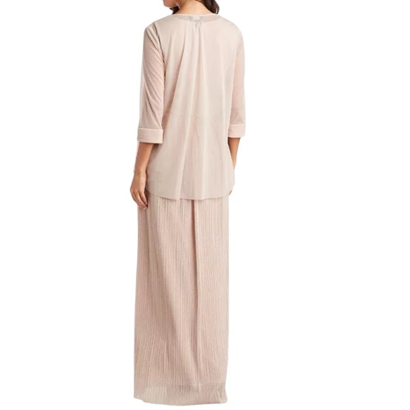 R & M RICHARDS
Open-Front Jacket & Metallic Gown - Picture 2 of 9